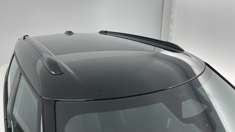 MINI Aceman 160kW SE Classic 54kWh 5dr Auto Electric Hatchback